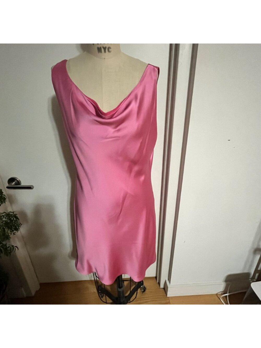 NORMA KAMALI Maria Cowl Neck Mini Slip Dress in Pink‎ Satin Size Large